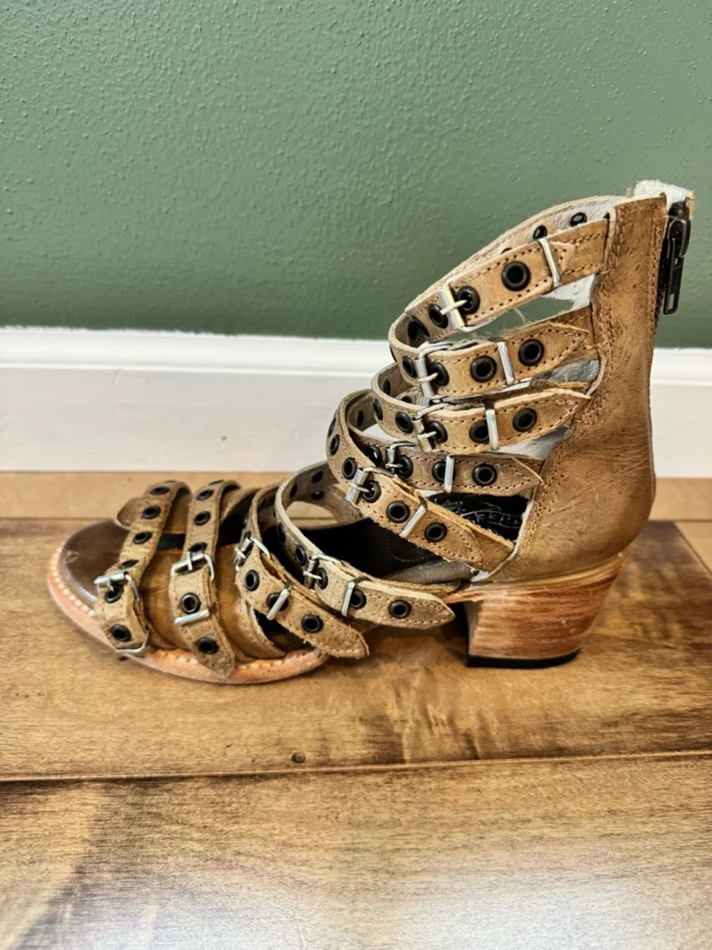 Freebird Cassandra (New without Box) - Size 7 - Picture 13 of 13